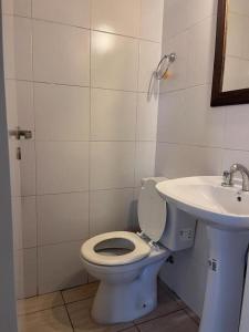 Koupelna v ubytování Departamento en Mendoza con cochera