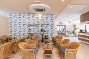 A seating area at Miomar Beach Hotel