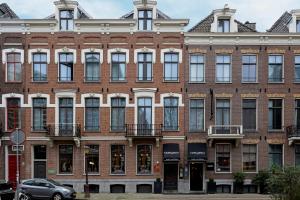 un edificio de apartamentos en la ciudad de Amsterdam en Catalonia Vondel Amsterdam, en Ámsterdam