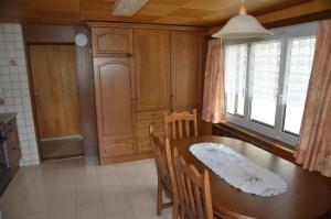 Fotografie z fotogalerie ubytování Grosse, schöne Wohnung im Grünen v destinaci Brig