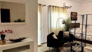 Foto dalla galleria di Large studio at your disposal in Abidjan a Cocody
