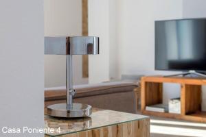 Telewizja i/lub zestaw kina domowego w obiekcie Facinas Houses (Tarifa)