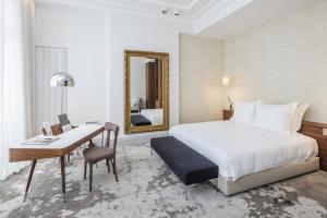 Postel nebo postele na pokoji v ubytování Yndo Hôtel