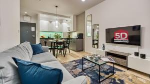 Telewizja i/lub zestaw kina domowego w obiekcie Rezydencja Niechorze 224 - 5D Apartamenty