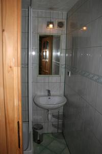 Kúpeľňa v ubytovaní Dom Wczasowy Krystyna