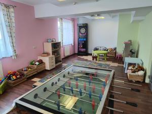 Herní místnost v ubytování Apart Hotel Sutoris + 32 fotografií