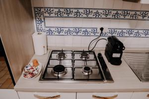 A kitchen or kitchenette at Appartamento - Grammichele Privitera rooms & apartments Gold