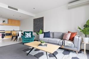 Area soggiorno di Nook Melbourne Apartments : Jane Bell Lane - Melbourne CBD