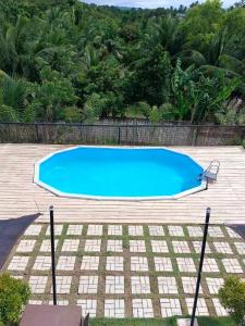 Bazén v ubytování Leonora Beach Resort and Recreation nebo v jeho okolí