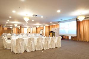 Konferenční prostory v ubytování Mirage Bab Al Bahr Hotel + 37 fotografií