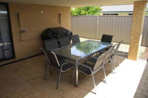 Afbeelding uit fotogalerij van Southern River Family Accommodation. Free WiFi in Perth +12 foto's