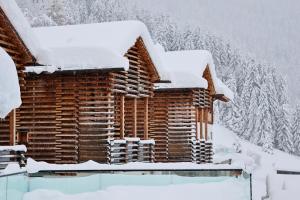 Το Boutique Hotel und Chalets Bergwiesenglück τον χειμώνα