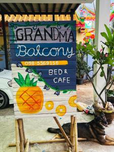 Certifikát, hodnocení, plakát nebo jiný dokument vystavený v ubytování grandmabalcony