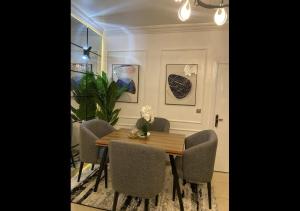 Fotografie z fotogalerie ubytování Exquisite Lekki Phase1 Apartment v destinaci Lagos + 8 fotografií