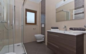 Koupelna v ubytování Villa Tea in Central Istria with private pool for 10 persons