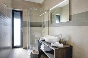 Kúpeľňa v ubytovaní Villa Ula in Pula with heated pool and sauna