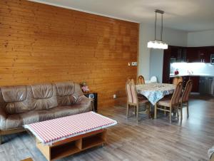 Posedenie v ubytovaní Apartmán v dřevěném domě