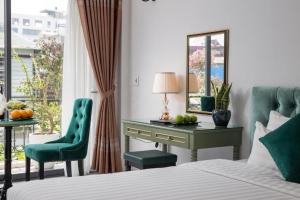 Зона вітальні в Gatsby Central Hotel Hanoi