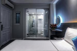 Ванна кімната в Gatsby Central Hotel Hanoi