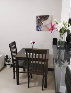 Gallery image of Lovely spacious studio with new branded furniture in Dubai
