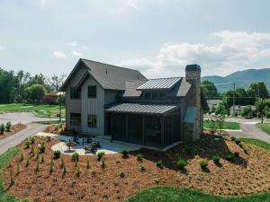 an aerial view of a house at Waynesville Inn and Golf Club, Tapestry Collection by Hilton in Waynesville