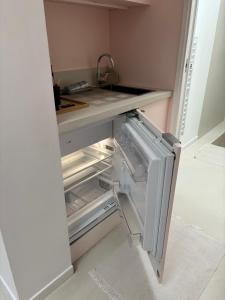 Dapur atau dapur kecil di Suite Cosy Barbizon