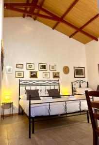 Katil atau katil-katil dalam bilik di Casale del Farfa House