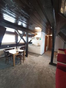 Χώρος καθιστικού στο Vučko apartmani Konaci