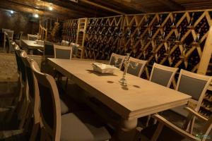 Foto dalla galleria di HOTEL GUGLUX &WINE CELLAR a Telavi