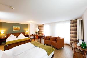 Postel nebo postele na pokoji v ubytování Hotel Alfa + 19 fotografií