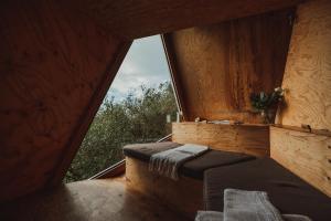 Зображення з фотогалереї помешкання K4 Kudhva Treehouse Cabin with sea view у місті Treknow