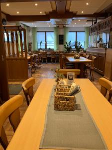 Fotografie z fotogalerie ubytování Gästehaus Krone v destinaci Holzkirchen