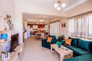 Χώρος καθιστικού στο Villa Levanda by Sealand Villas