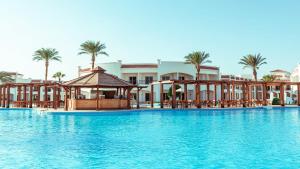 a view of the pool at the resort at Sunrise Alma Bay Resort in Hurghada