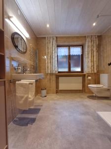 A bathroom at Apartment Dietrich Még 9 kép