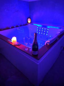 Ποτά στο Loft de luxe le Chic, Grand jacuzzi, Vue port de plaisance