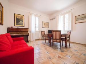 A seating area at Villa Bellini Room&Breakfast