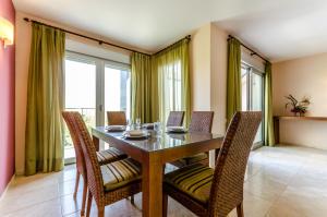 Гостиная зона в El Plantío Golf Resort