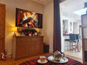 Gallery image of Modern bungalow with private swimming pool in Maidenhead