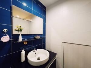 O baie la Old Town- mimi cozy studio *70 SQM good for family +18 fotografii