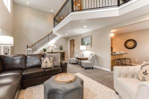 ภาพในคลังภาพของ Union Duplex Cove and Woods in Salt Lake with Hot Tub ในมิดเวล