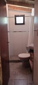Kylpyhuone majoituspaikassa Shajar 2
