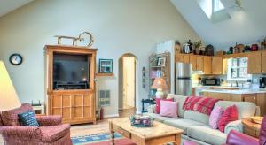 Kuchyň nebo kuchyňský kout v ubytování Lakeledge Hideaway by VCI Real Estate Services