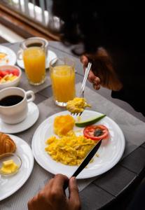 Frukostalternativ för gäster på Hotel De Mi Pueblo