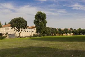 A garden outside Country Hotel Castelbarco