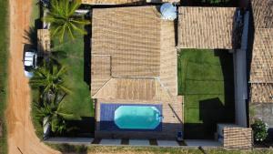 Bazén v ubytování Casa de praia gourmet Abais nebo v jeho okolí