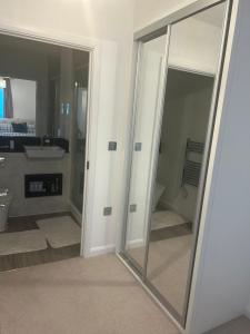 Kuchyň nebo kuchyňský kout v ubytování En-suite Double Room in a shared apartment close to central London