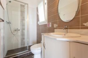 Kúpeľňa v ubytovaní Corfu Sea View Villa - Alya