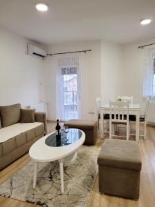 Ruang duduk di Apartman Lukić