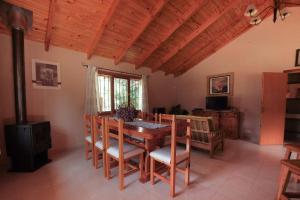 Khu vực ghế ngồi tại Cabañas Mijos